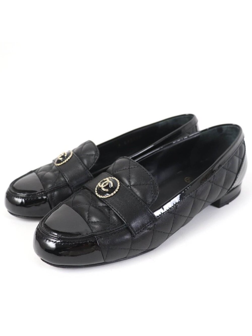 Chanel 23B CC Logo Quilted Leather Patent Flat Pumps Ballet Shoes Black